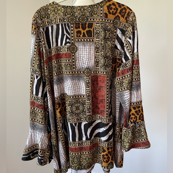 Purple Rain NWT size 3X blouse with animal abstract work career modest mob wife - Picture 3 of 13